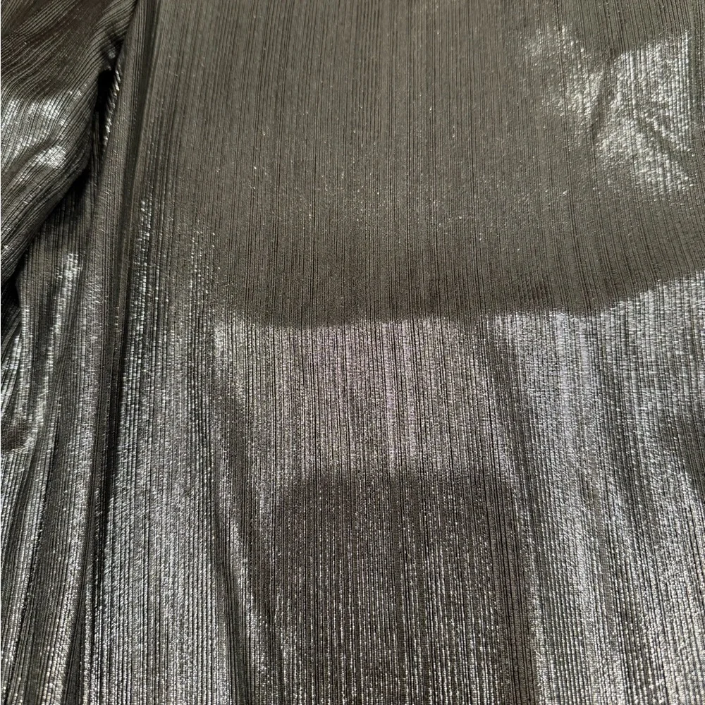 Lulu’s Metallic Wide-Leg Pants - Picture 3 of 5